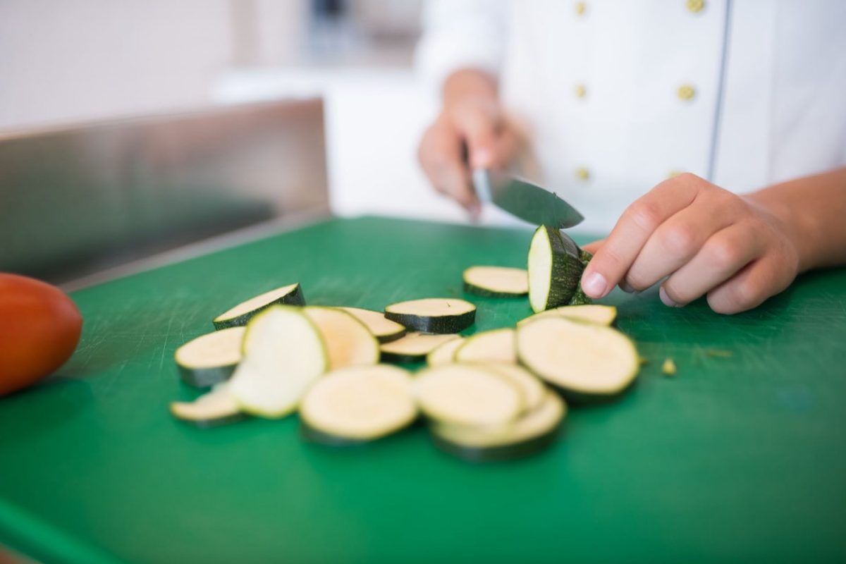 Limiter le gaspillage alimentaire en auberge : guide pratique