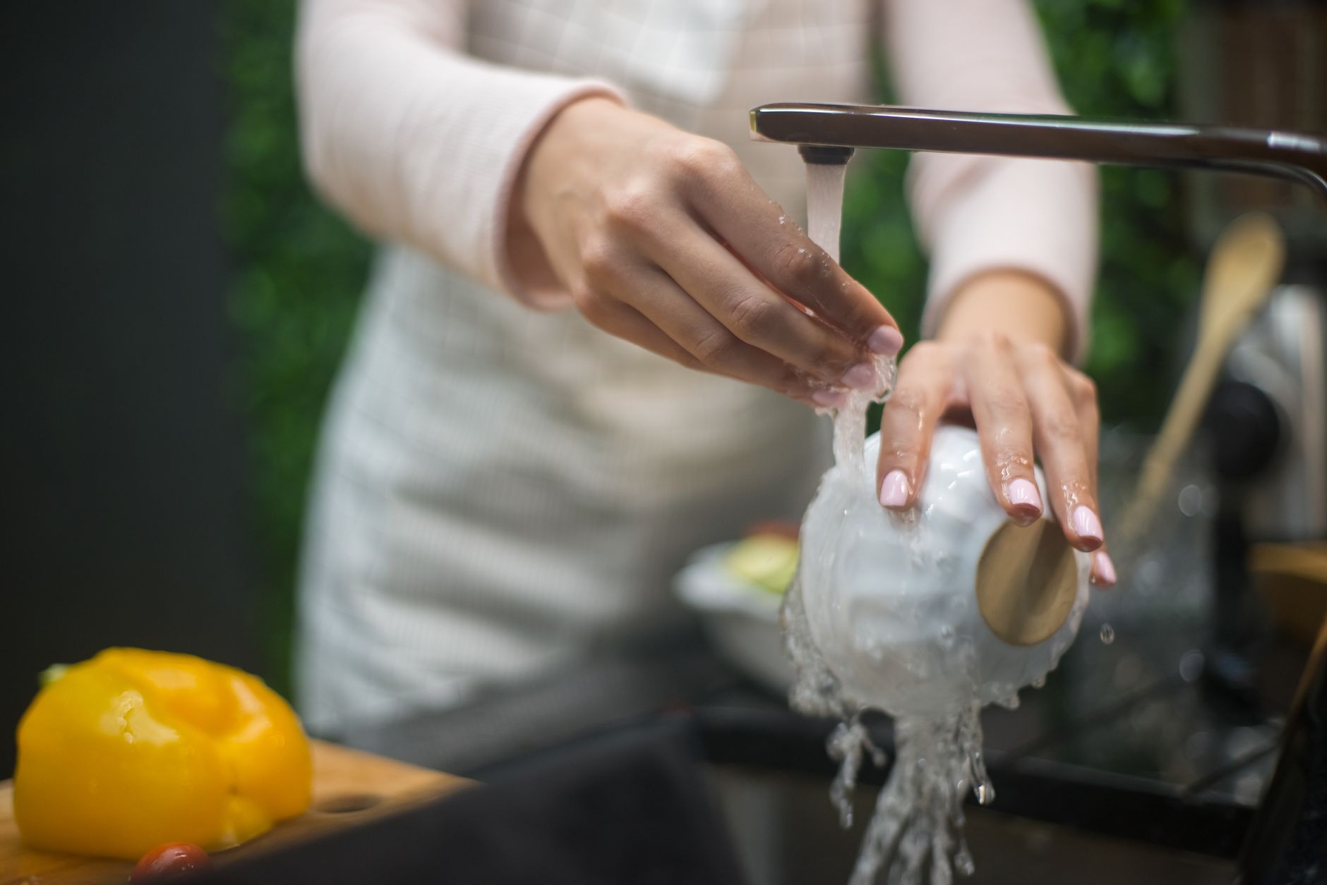 Réduire la consommation d'eau du lave-vaisselle en auberge